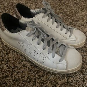 P448 Sneakers Size 41